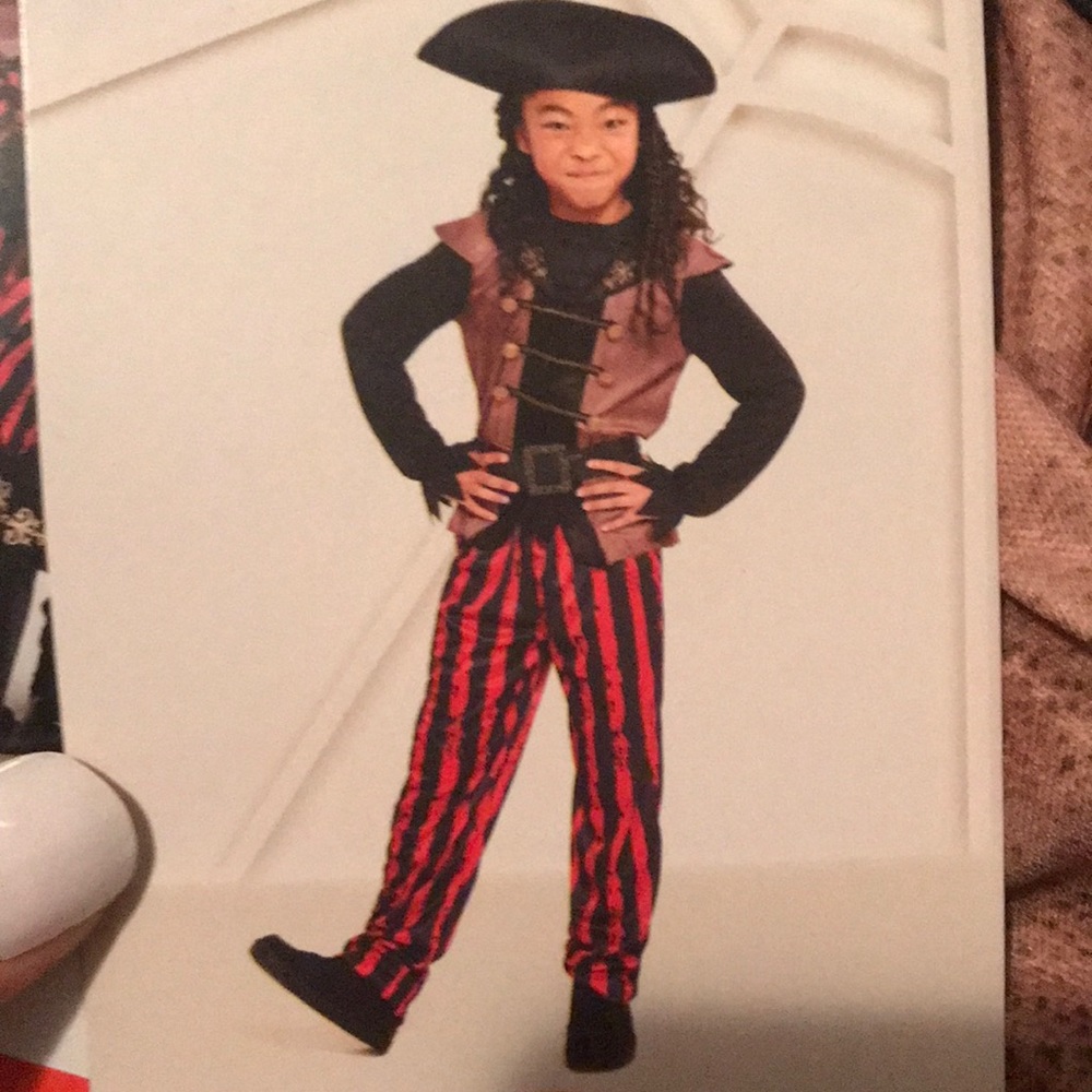 NWT Pirate costume size Large